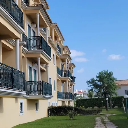 Spacious 2 Bedroom 2 Bathroom In *