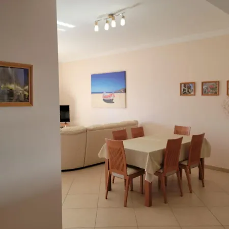 Spacious 2 Bedroom 2 Bathroom In * Αλμπουφέιρα